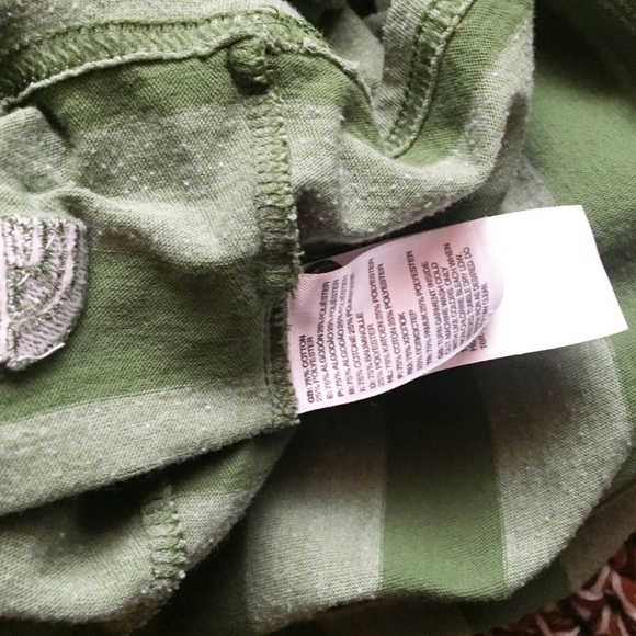 💰 5/25$ ♻️ The North Face Small Green Crop Sleeve Tee - Picture 6 of 10